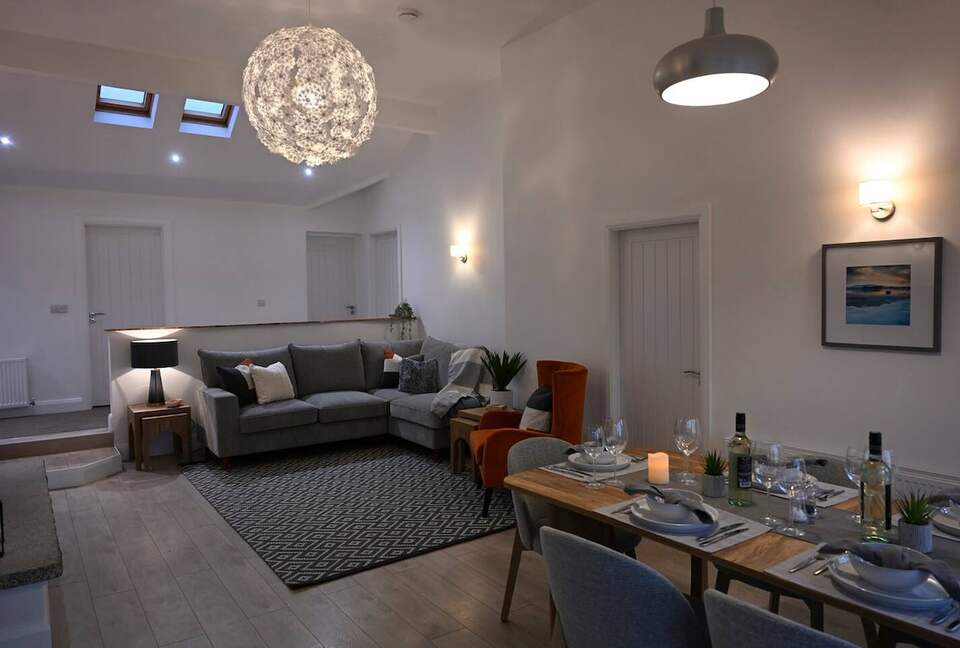 Elegant Countryside Haven with Scenic Wicklow Views - Ballynastockan, Ireland