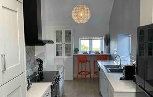 Elegant Countryside Haven with Scenic Wicklow Views - Ballynastockan, Ireland