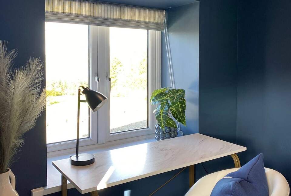 Elegant Countryside Haven with Scenic Wicklow Views - Ballynastockan, Ireland