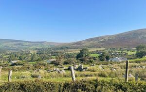 Elegant Countryside Haven with Scenic Wicklow Views - Ballynastockan, Ireland