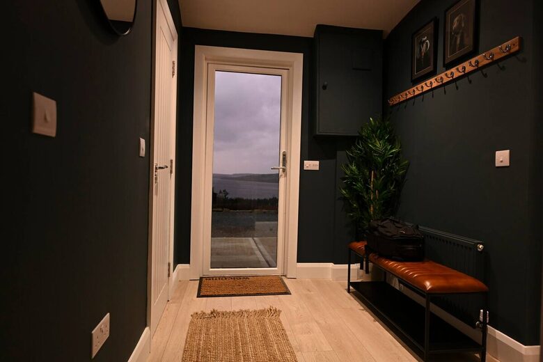 Elegant Countryside Haven with Scenic Wicklow Views - Ballynastockan, Ireland