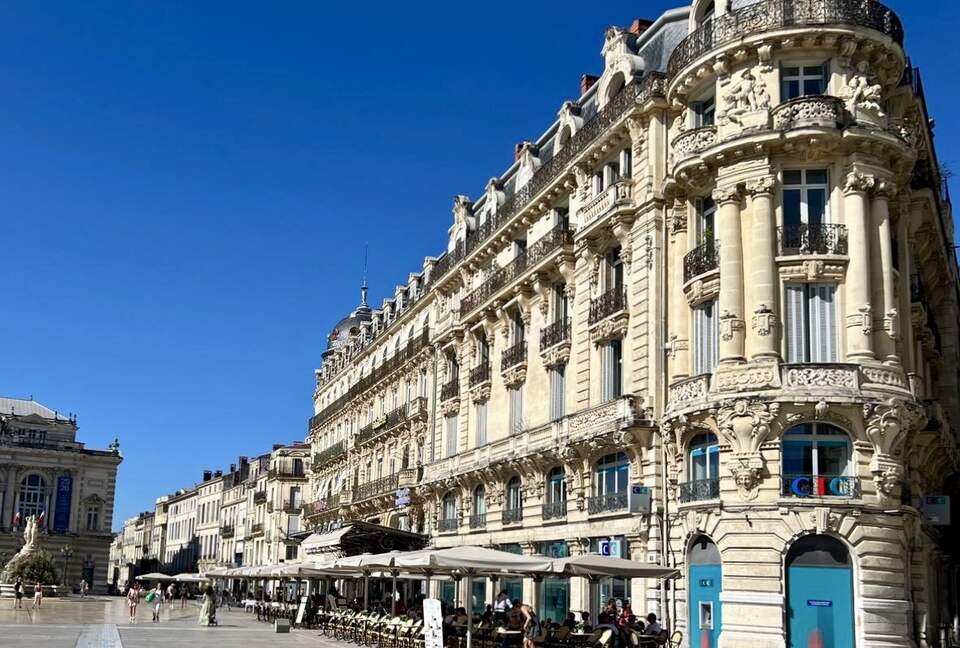 Apartment located on 2nd floor