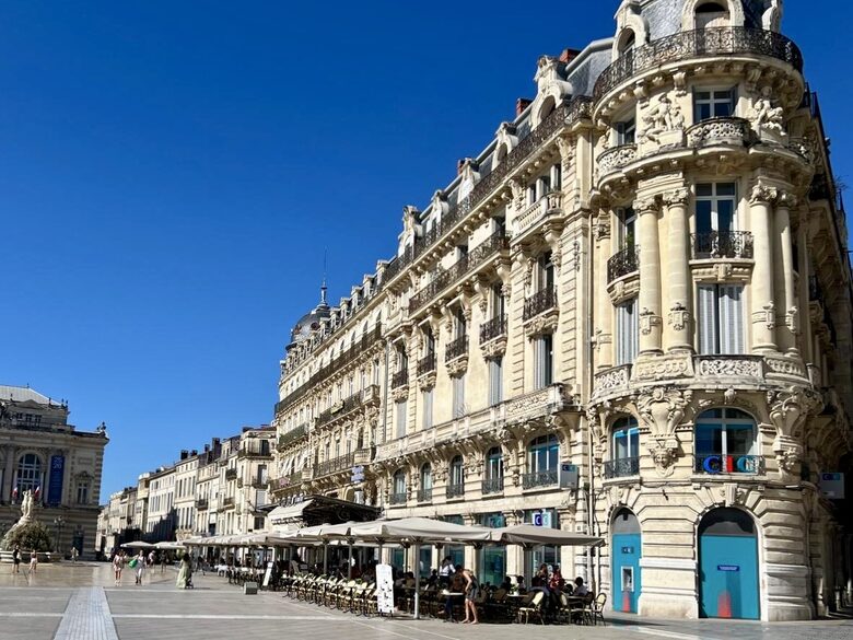 Apartment located on 2nd floor