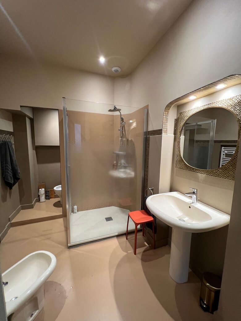 Apartment with Panoramic Views of Place de la Comédie - Montpellier, France