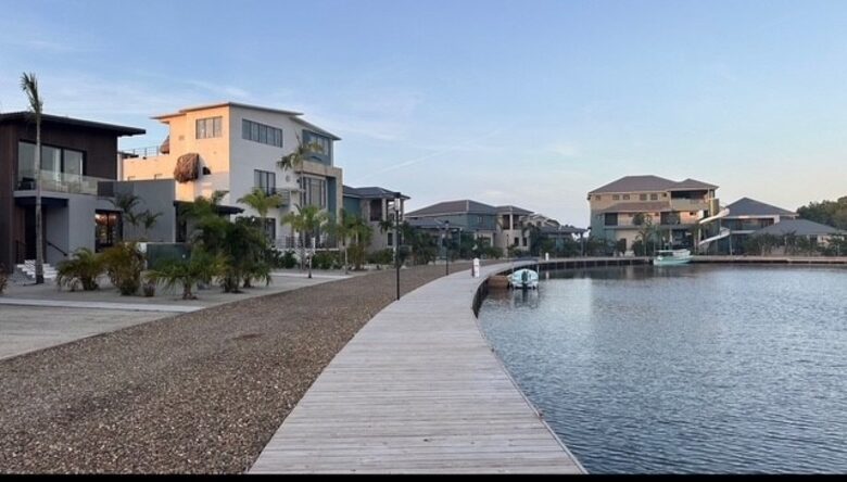 Coral Villa Prana Maya-4 Bedroom Oceanfront Villa - Placencia, Belize