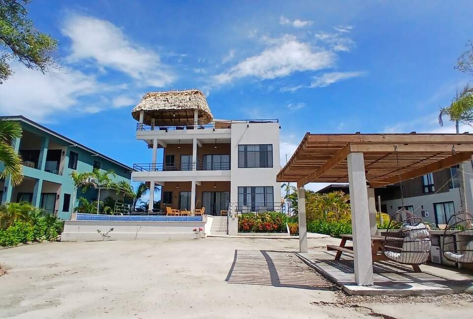 Coral Villa Prana Maya-4 Bedroom Oceanfront Villa - Placencia, Belize