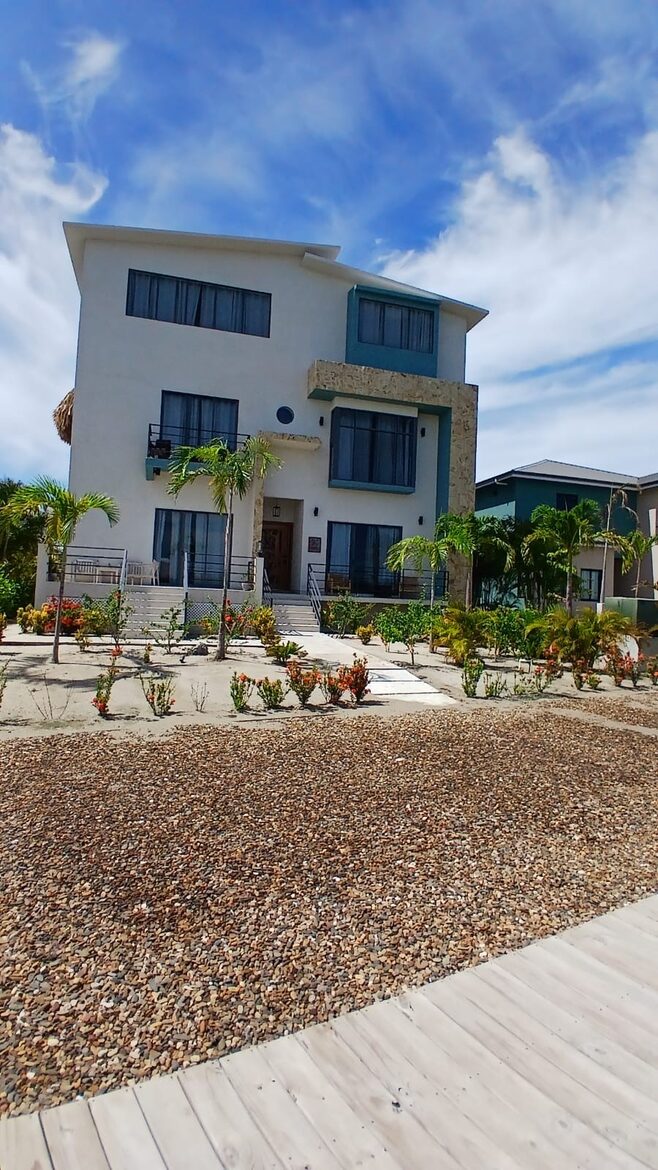 Coral Villa Prana Maya-4 Bedroom Oceanfront Villa - Placencia, Belize