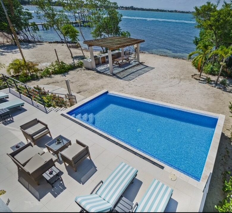 Coral Villa Prana Maya-4 Bedroom Oceanfront Villa - Placencia, Belize