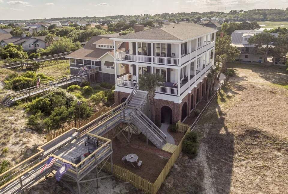 Creek and Coast Retreat with Breathtaking Views - Pawleys Island, South Carolina