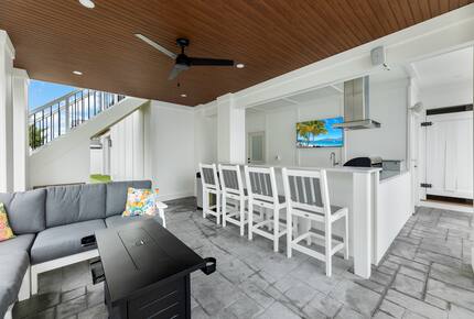 Modern Beach Haven Escape with Endless Amenities - Beach Haven, New Jersey