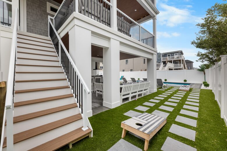 Modern Beach Haven Escape with Endless Amenities - Beach Haven, New Jersey