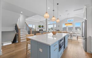 Modern Beach Haven Escape with Endless Amenities - Beach Haven, New Jersey