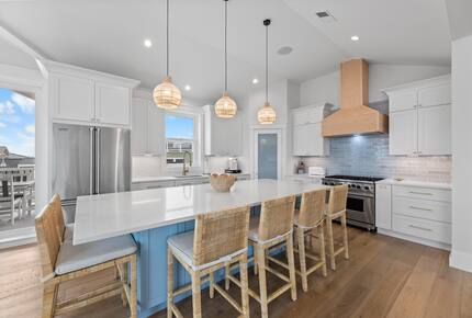 Modern Beach Haven Escape with Endless Amenities - Beach Haven, New Jersey