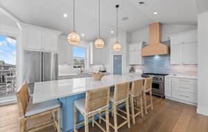 Modern Beach Haven Escape with Endless Amenities - Beach Haven, New Jersey