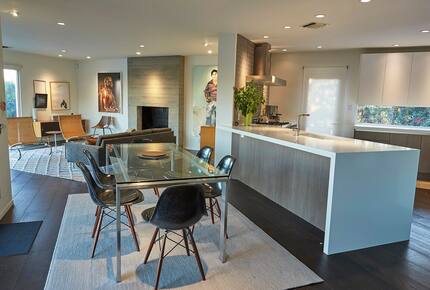 Modernist Hillside Haven with Panoramic LA Views - Los Angeles, California