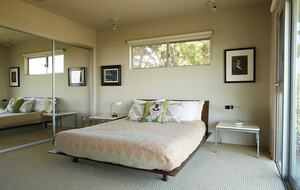 Modernist Hillside Haven with Panoramic LA Views - Los Angeles, California