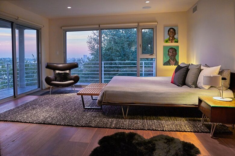Modernist Hillside Haven with Panoramic LA Views - Los Angeles, California