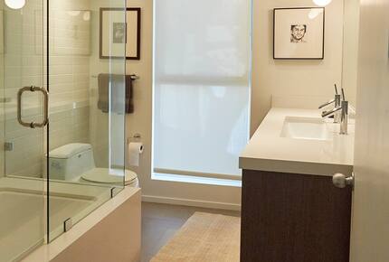 Modernist Hillside Haven with Panoramic LA Views - Los Angeles, California