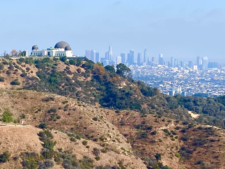 Modernist Hillside Haven with Panoramic LA Views - Los Angeles, California