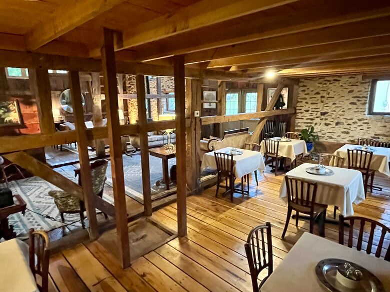 Rustic-Luxe Countryside Retreat in Bucks County - Perkasie, Pennsylvania