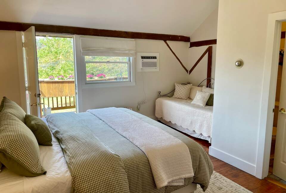 Rustic-Luxe Countryside Retreat in Bucks County - Perkasie, Pennsylvania