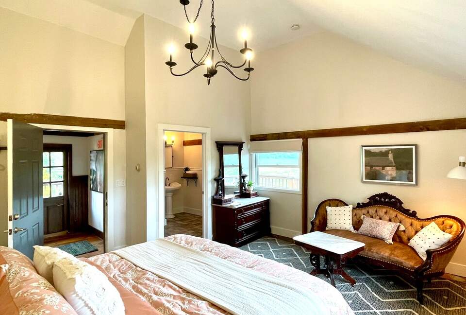 Rustic-Luxe Countryside Retreat in Bucks County - Perkasie, Pennsylvania