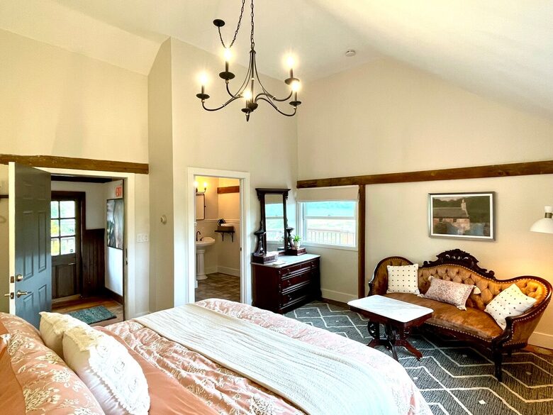 Rustic-Luxe Countryside Retreat in Bucks County - Perkasie, Pennsylvania