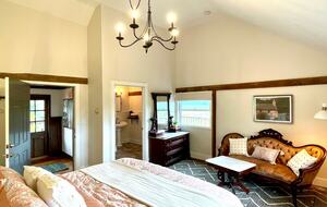 Rustic-Luxe Countryside Retreat in Bucks County - Perkasie, Pennsylvania