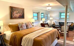 Rustic-Luxe Countryside Retreat in Bucks County - Perkasie, Pennsylvania