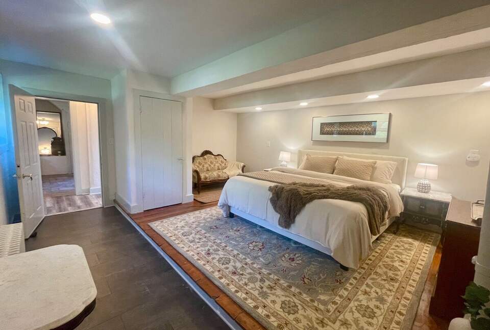 Rustic-Luxe Countryside Retreat in Bucks County - Perkasie, Pennsylvania