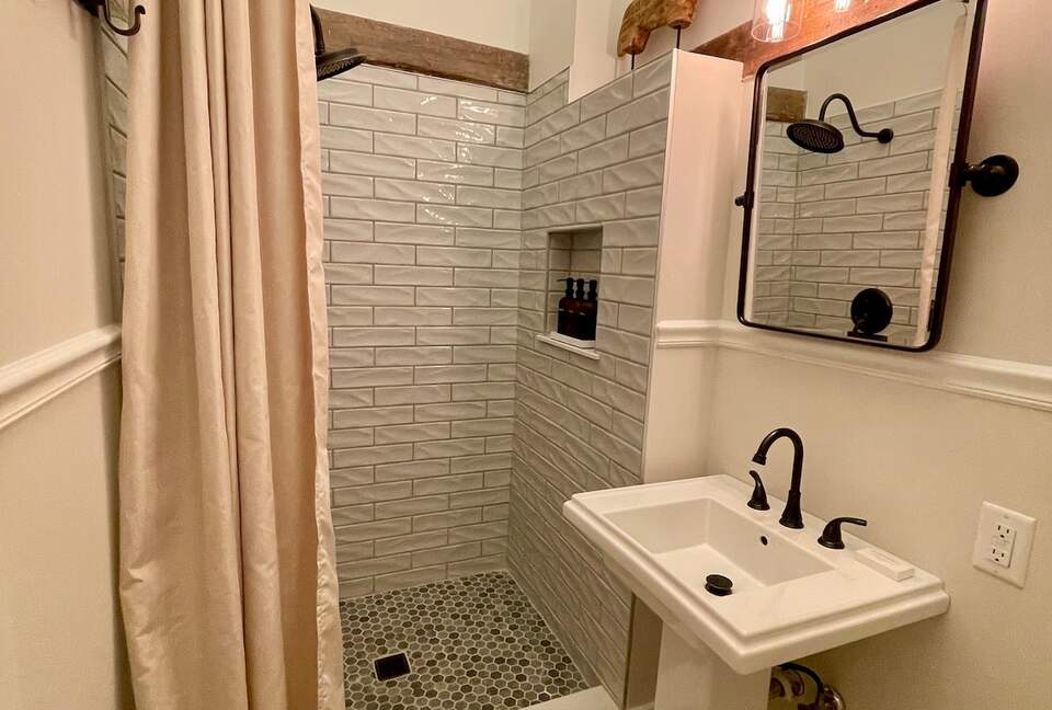 Rustic-Luxe Countryside Retreat in Bucks County - Perkasie, Pennsylvania