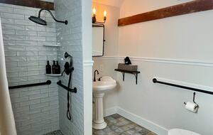 Rustic-Luxe Countryside Retreat in Bucks County - Perkasie, Pennsylvania