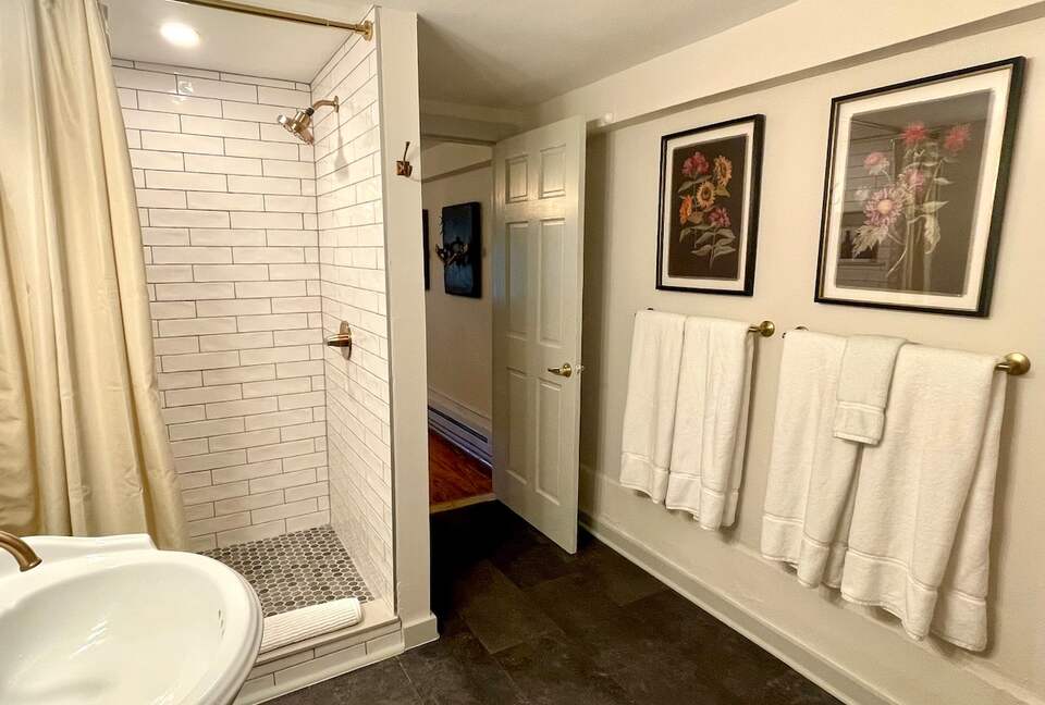 Rustic-Luxe Countryside Retreat in Bucks County - Perkasie, Pennsylvania