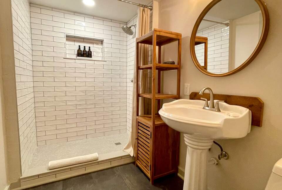 Rustic-Luxe Countryside Retreat in Bucks County - Perkasie, Pennsylvania