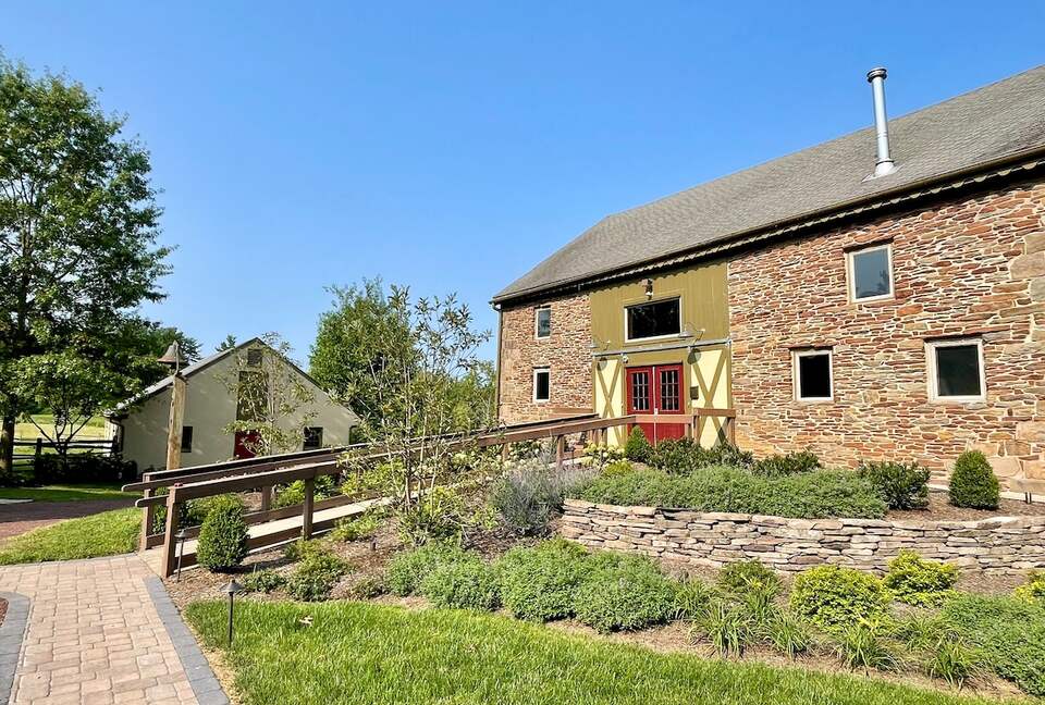 Rustic-Luxe Countryside Retreat in Bucks County - Perkasie, Pennsylvania