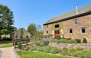 Rustic-Luxe Countryside Retreat in Bucks County - Perkasie, Pennsylvania