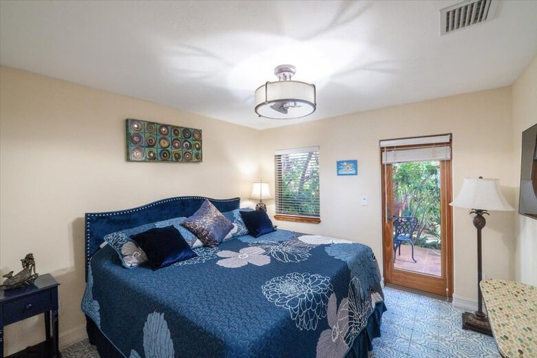 Coastal Comfort on Open Water - Marathon, Florida