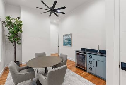 Luxury Brookside Retreat with Pool & Hot Tub - Tulsa, Oklahoma