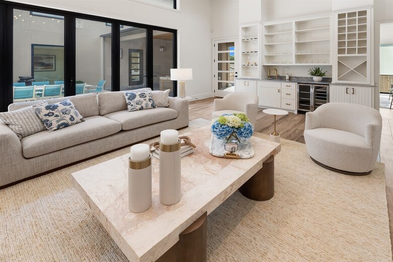 Luxury Brookside Retreat with Pool & Hot Tub - Tulsa, Oklahoma