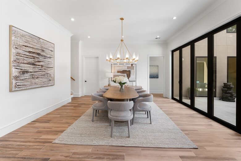 Luxury Brookside Retreat with Pool & Hot Tub - Tulsa, Oklahoma