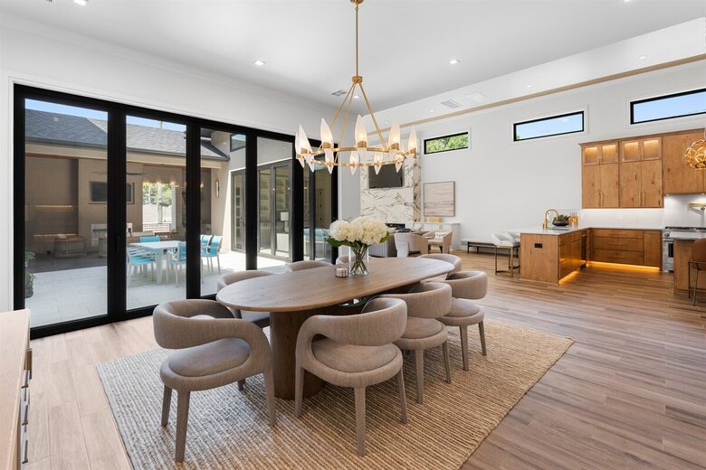 Luxury Brookside Retreat with Pool & Hot Tub - Tulsa, Oklahoma