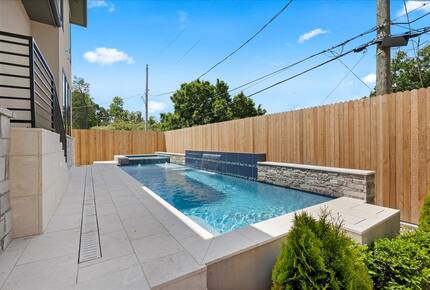 Luxury Brookside Retreat with Pool & Hot Tub - Tulsa, Oklahoma