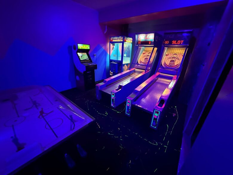 Modern Beach Haven Escape with Endless Amenities - Beach Haven, New Jersey