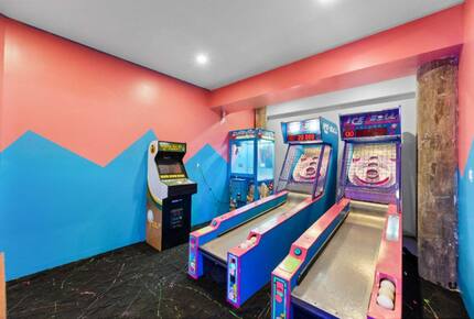 Modern Beach Haven Escape with Endless Amenities - Beach Haven, New Jersey