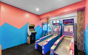 Modern Beach Haven Escape with Endless Amenities - Beach Haven, New Jersey