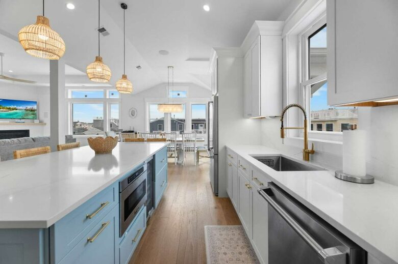 Modern Beach Haven Escape with Endless Amenities - Beach Haven, New Jersey