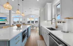 Modern Beach Haven Escape with Endless Amenities - Beach Haven, New Jersey