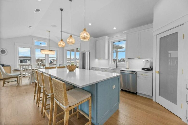 Modern Beach Haven Escape with Endless Amenities - Beach Haven, New Jersey