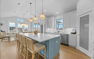 Modern Beach Haven Escape with Endless Amenities - Beach Haven, New Jersey