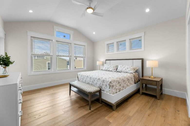 Modern Beach Haven Escape with Endless Amenities - Beach Haven, New Jersey